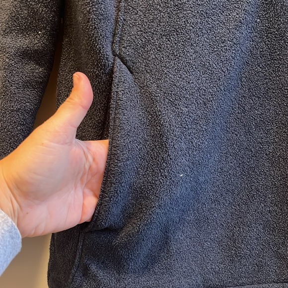 The North Face Fleece Jacket - Picture 4 of 7